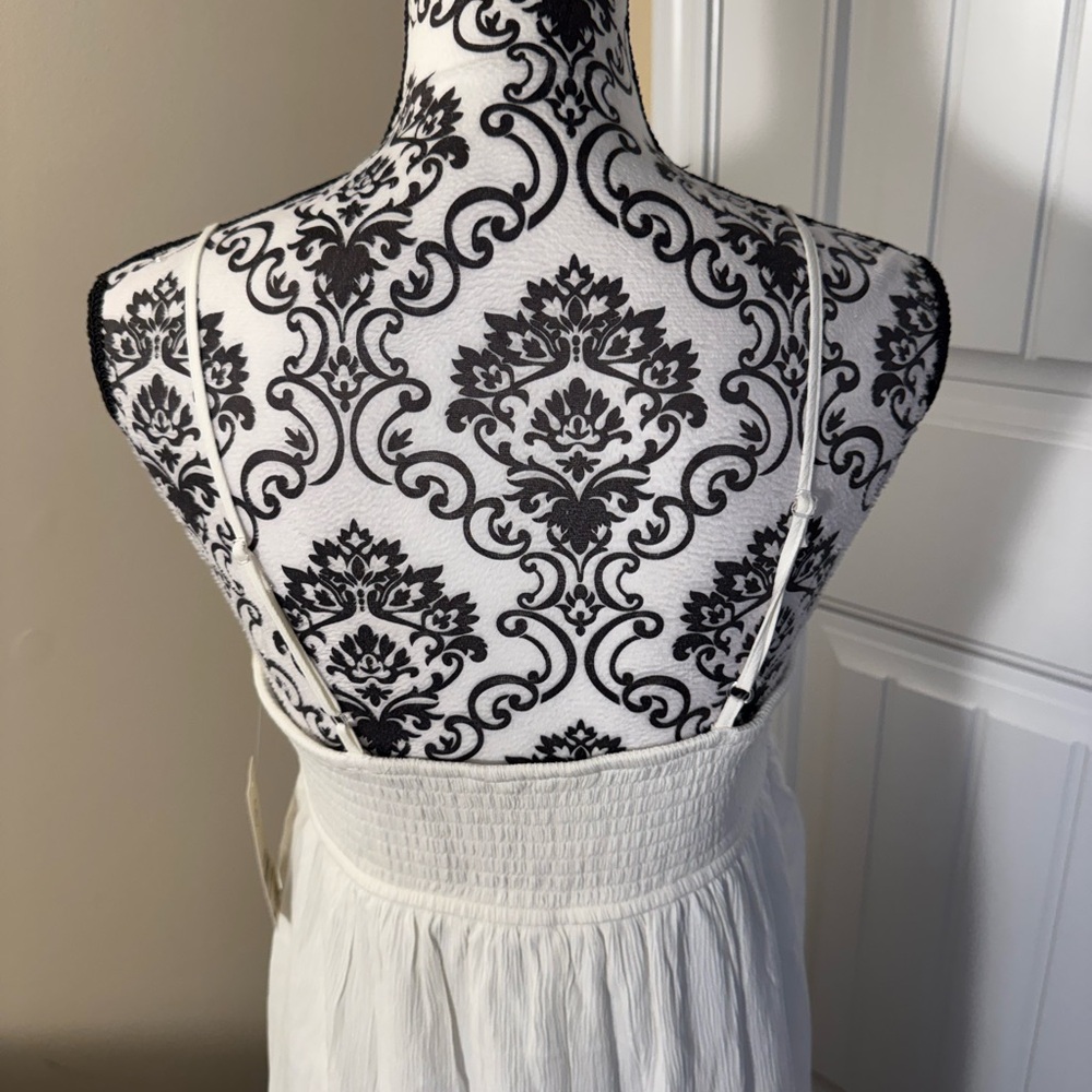 No Boundaries White Eyelet Dress NWT - Picture 4 of 8